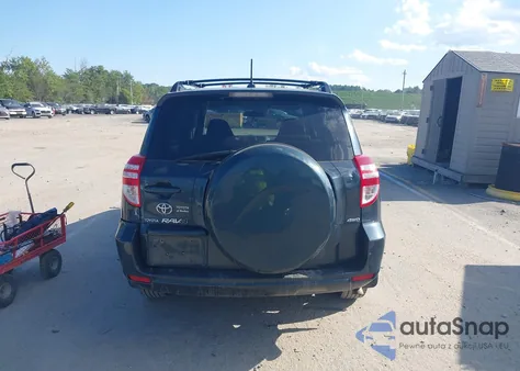 2010 Toyota Rav4 z USA, uszkodzony, nr VIN 2T3BF4DV1AW067708